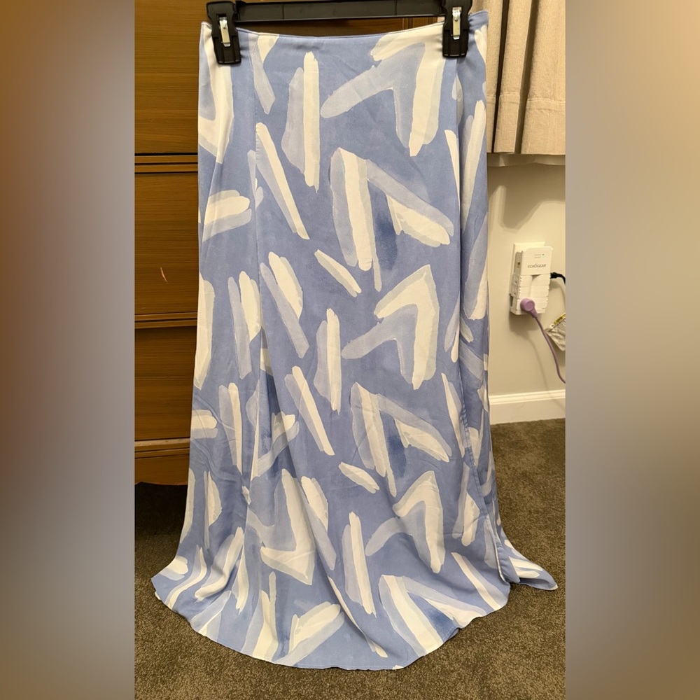 Abercrombie and Fitch Maxi Skirt (NWT)